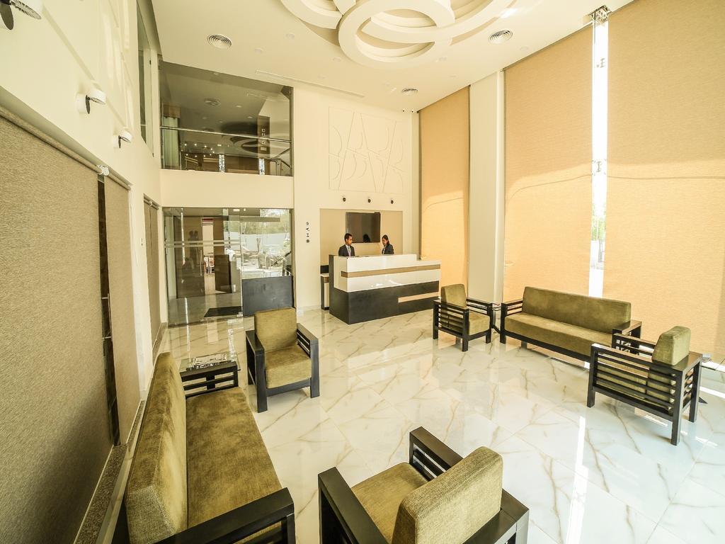 Hotel The Basil Park Bhavnagar Esterno foto