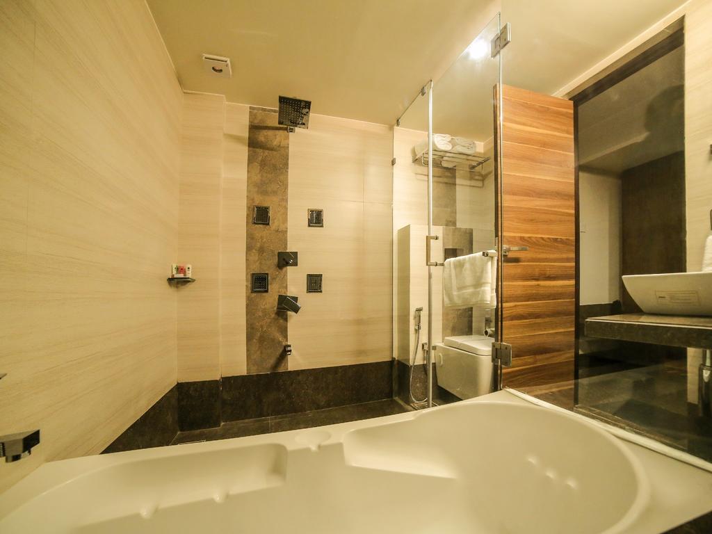 Hotel The Basil Park Bhavnagar Camera foto